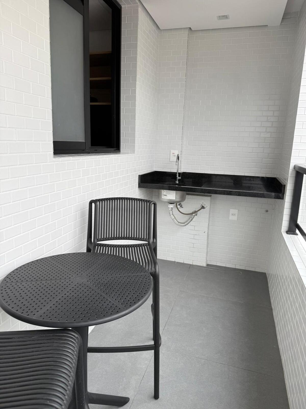Em 2 Apartamento Santos (Sao Paulo)